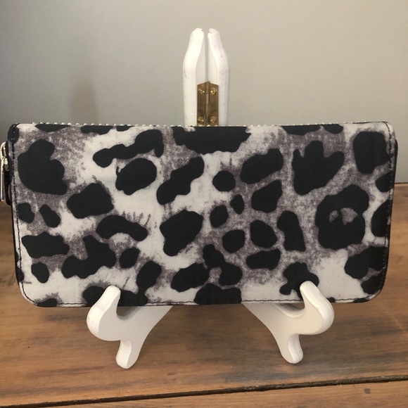 Rhinestone Animal Print Wallet - Picture 3 of 5